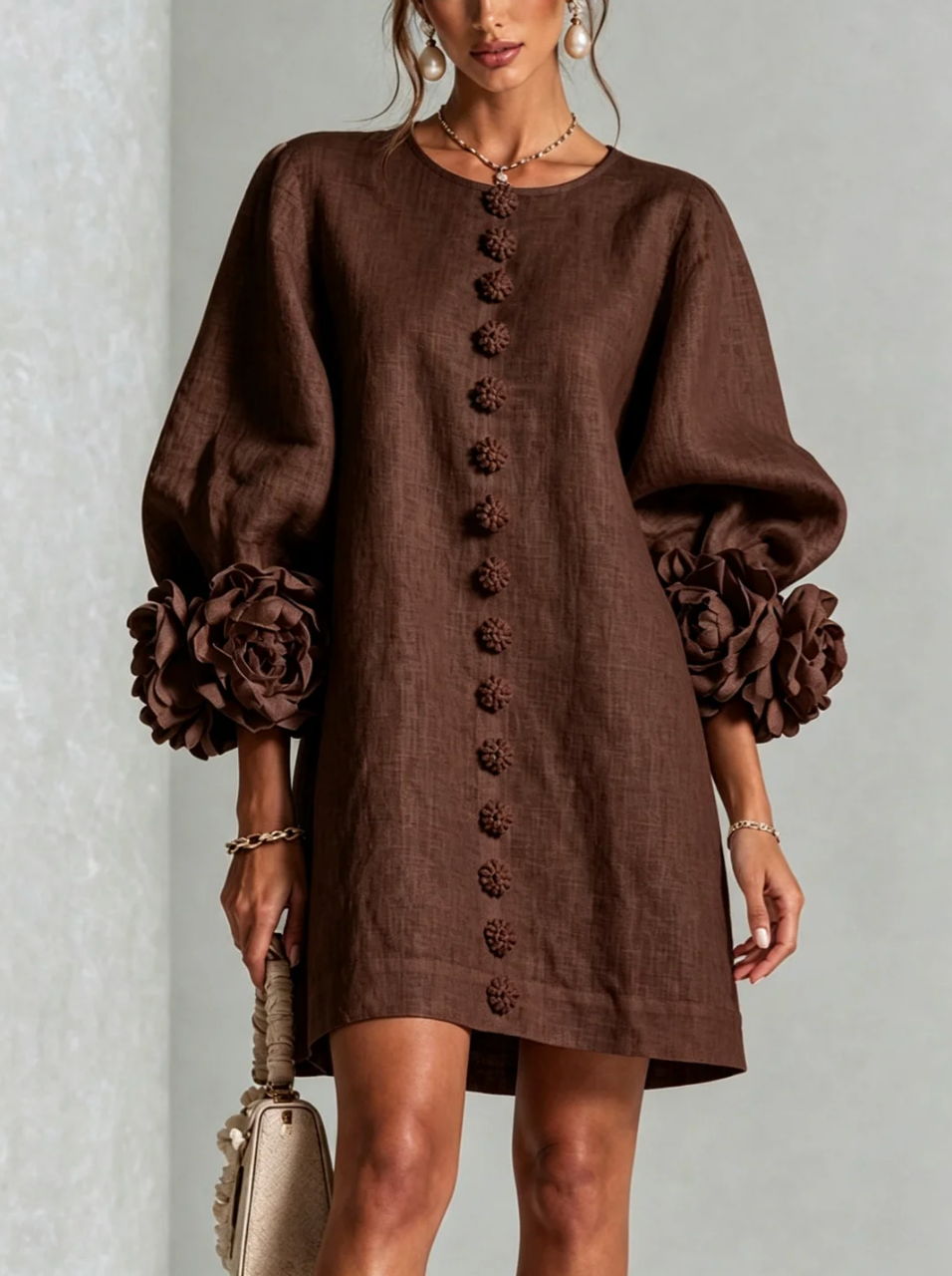 Rosali | Robe avec roses aux poignets