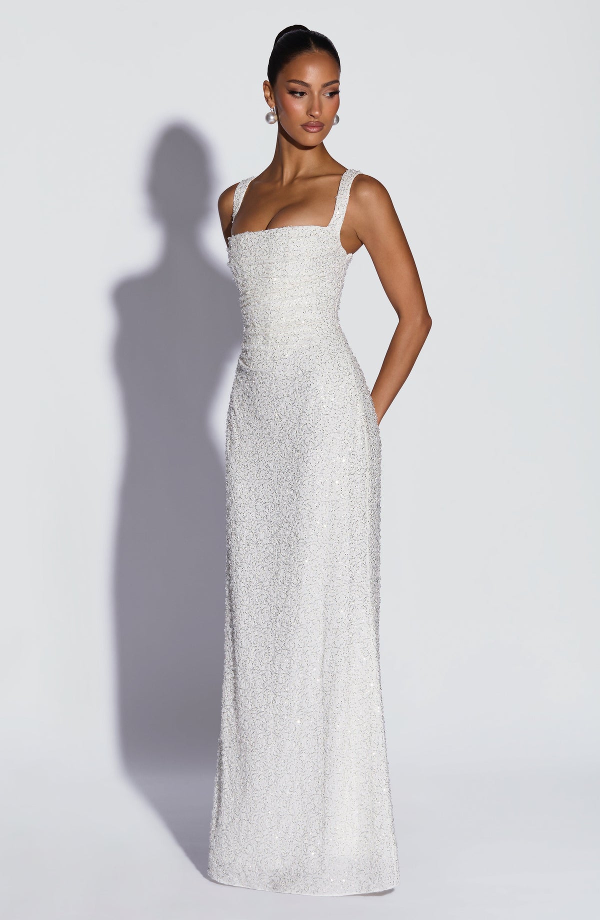 Nayara | Robe longue blanche avec ivoire brillant